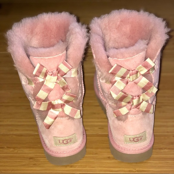 UGG Shoes - ⚡️flash sale⚡️NWOT UGG Bailey Bow II Boot